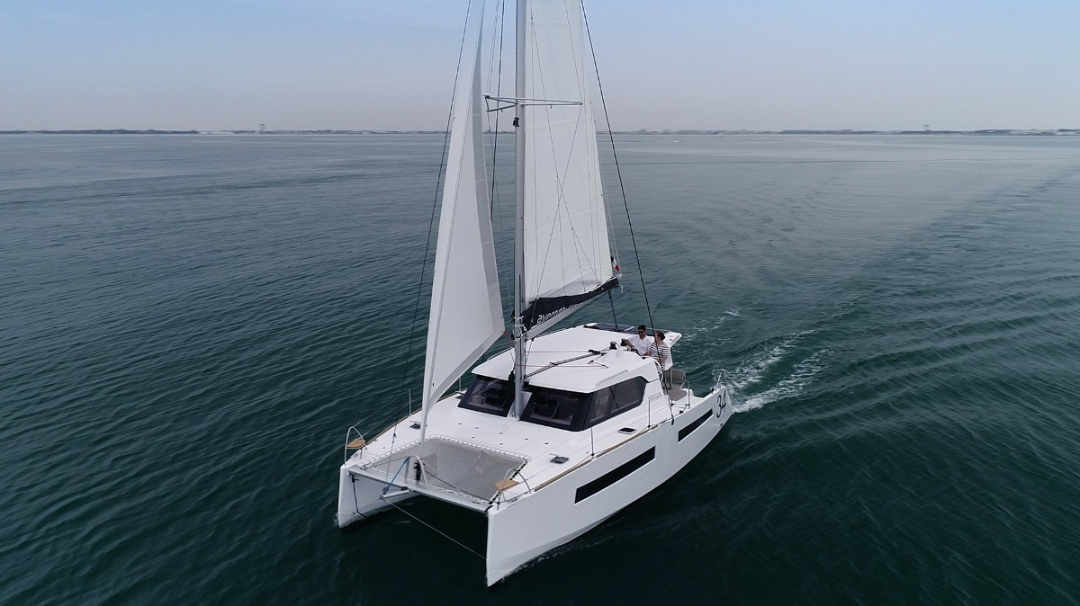 Aventura 34 – Catamaran