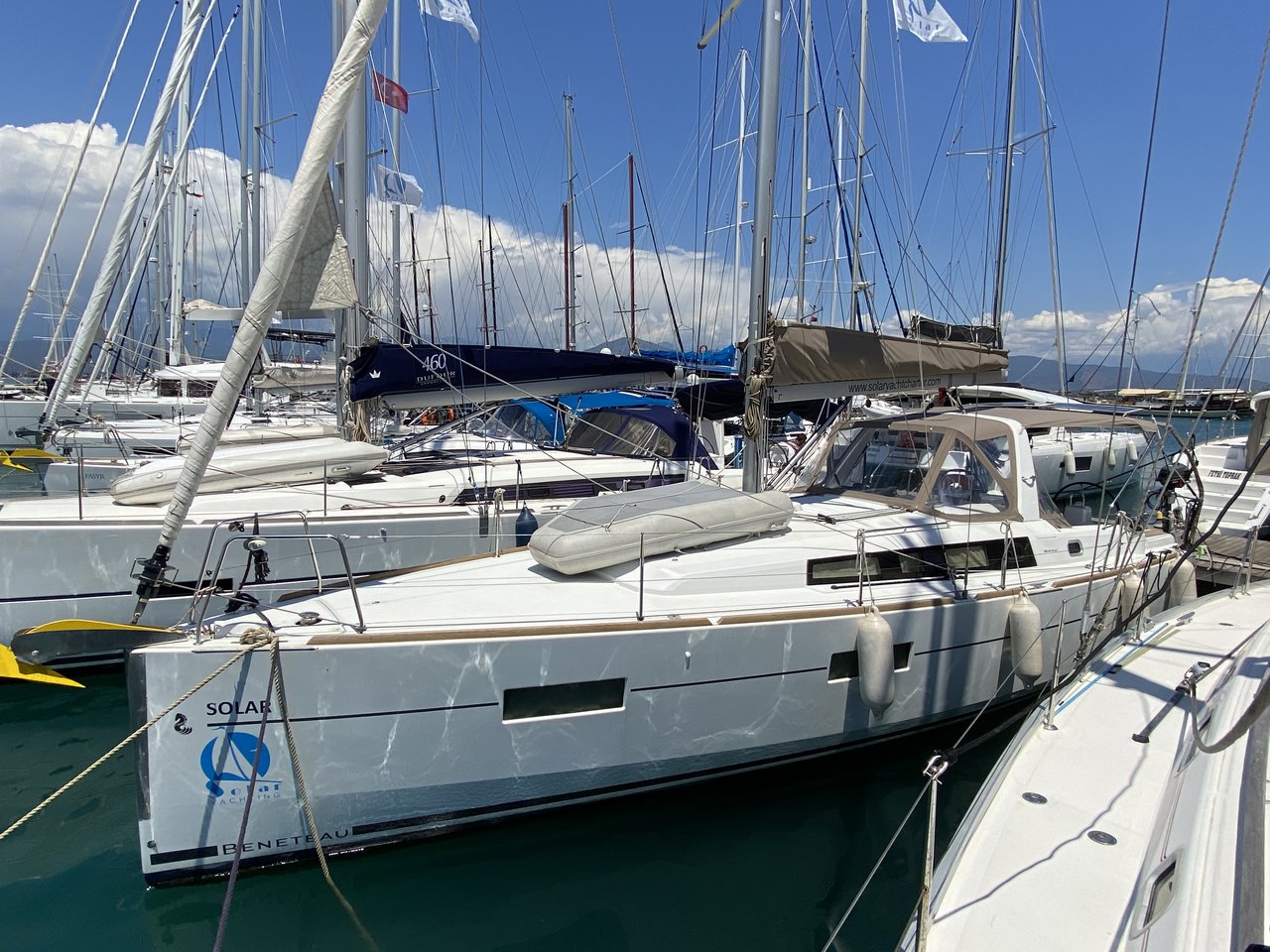 Oceanis 38 – 3 cab. – Sailing yacht