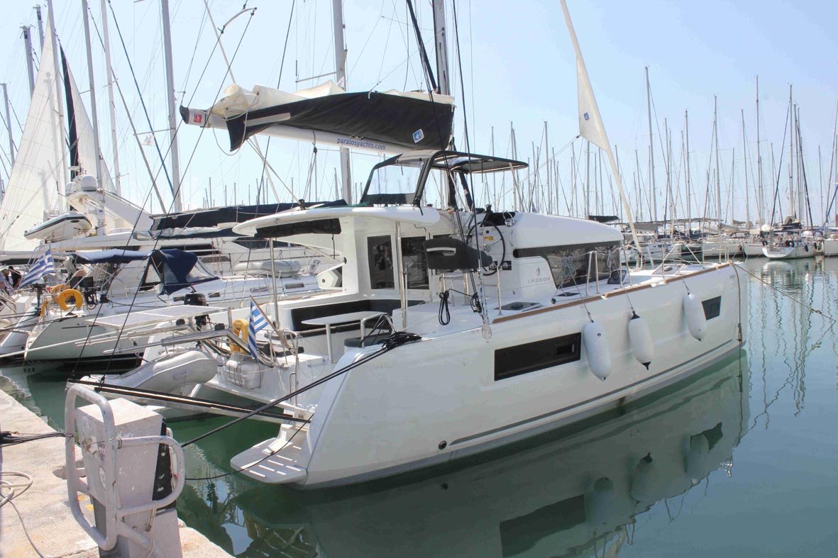 Lagoon 40 – 4 + 2 cab – Catamaran