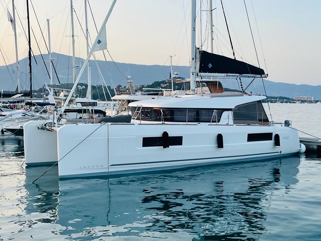 Lagoon 40 – 4 + 2 cab – Catamaran