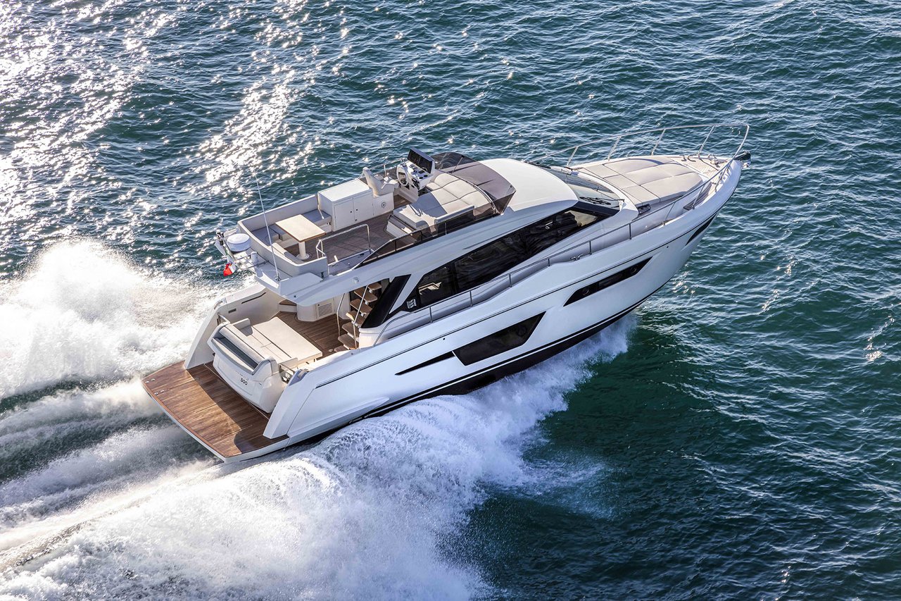 Ferretti Yachts 500 – 3 + 1 cab – Motor yacht