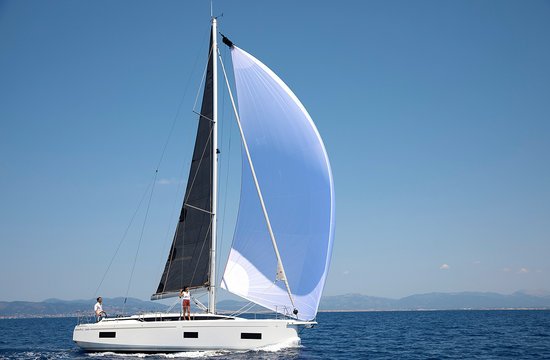 Bavaria C38 – Sailing yacht
