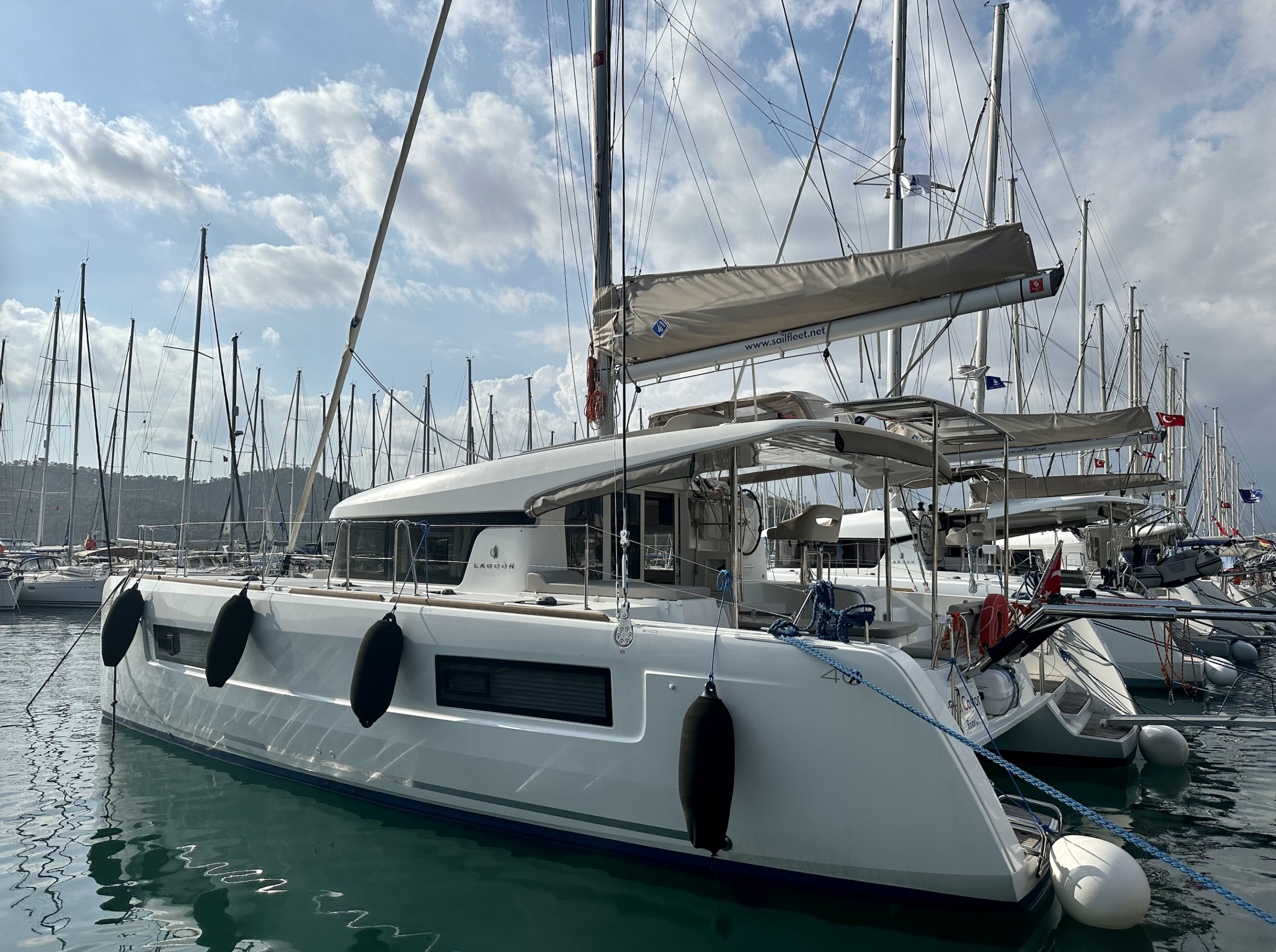 Lagoon 40 – 4 + 2 cab – Catamaran