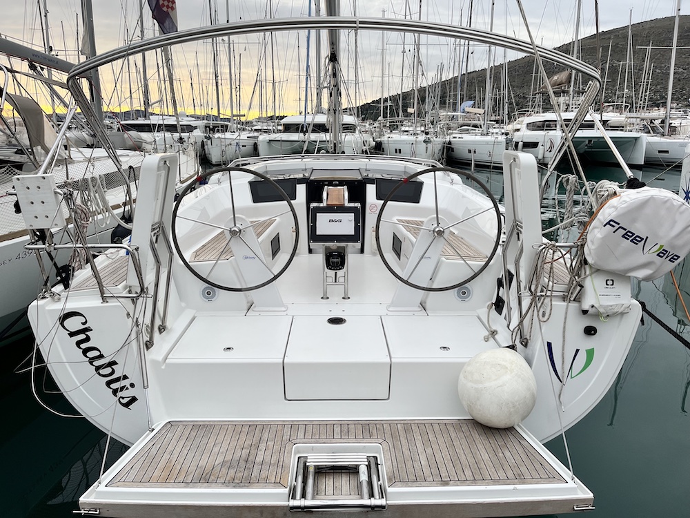 Hanse 388 – Sailing yacht