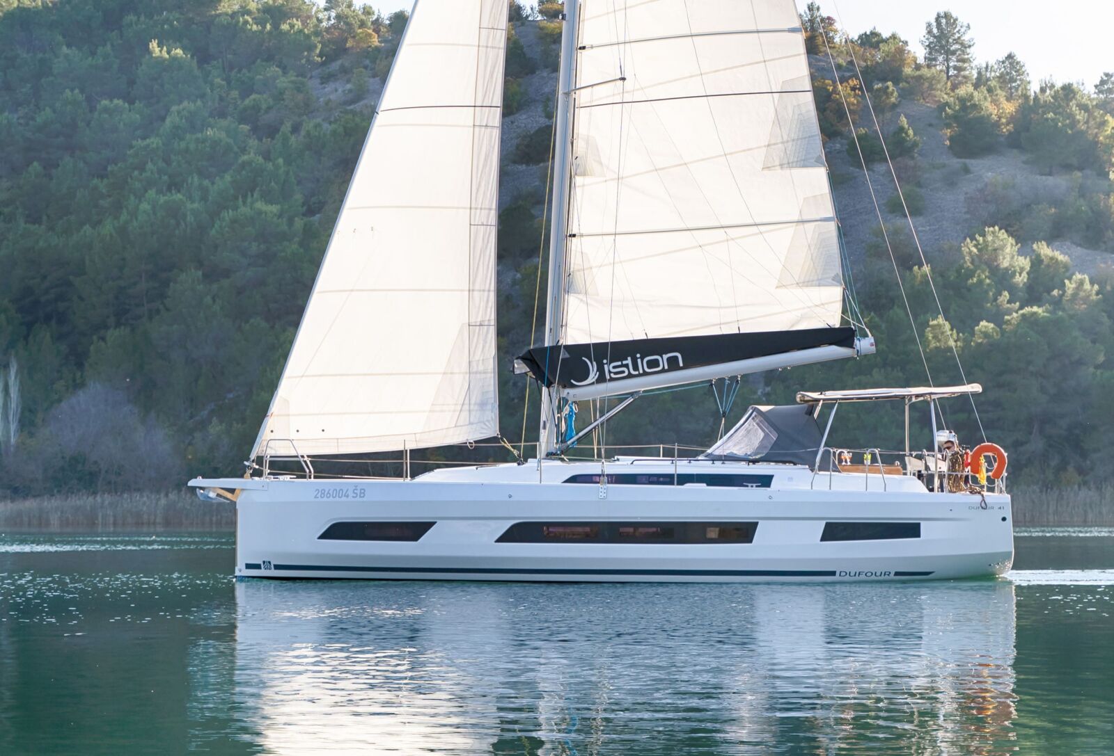Dufour 41 – 3 cab. – Sailing yacht