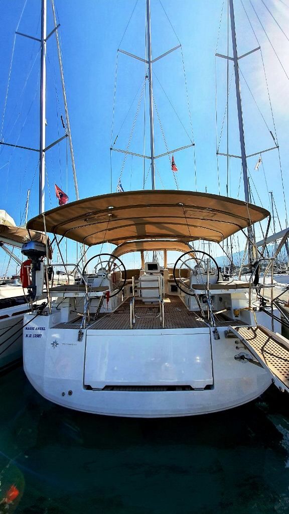 Jeanneau 54 – 5 + 1 cab. – Sailing yacht