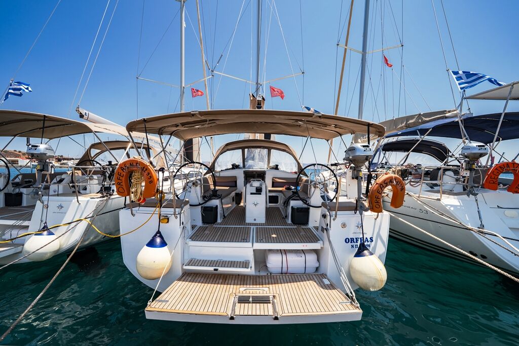 Sun Odyssey 440 – 4 cab. – Sailing yacht