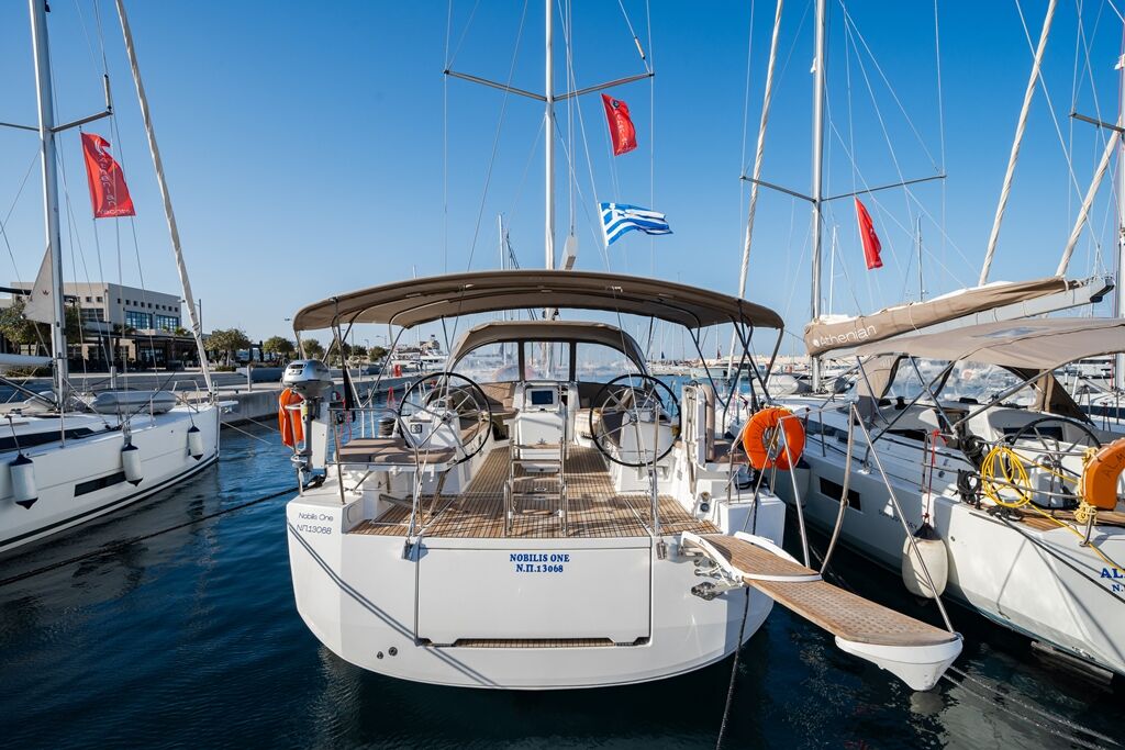 Jeanneau 54 – 5 + 1 cab. – Sailing yacht
