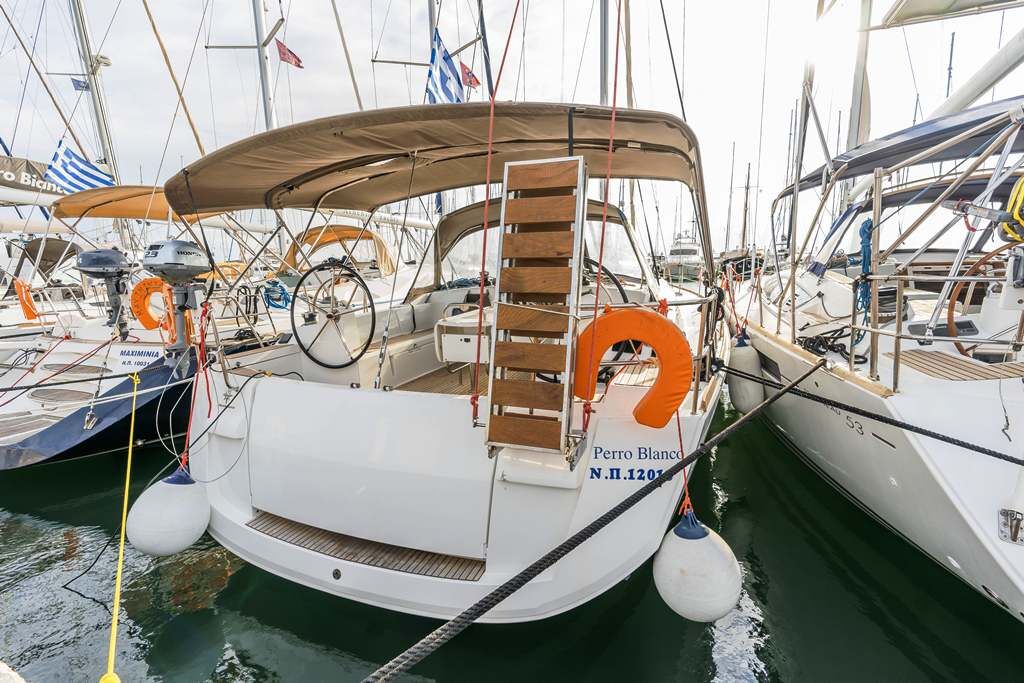 Sun Odyssey 519 – 5 cab. – Sailing yacht