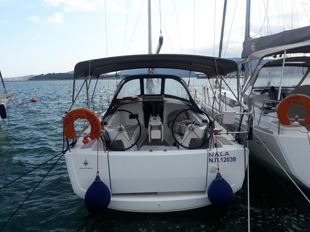 Sun Odyssey 349 – 3 cab. – Sailing yacht