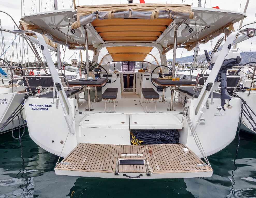Sun Loft 47 – 6 + 1 cab. – Sailing yacht