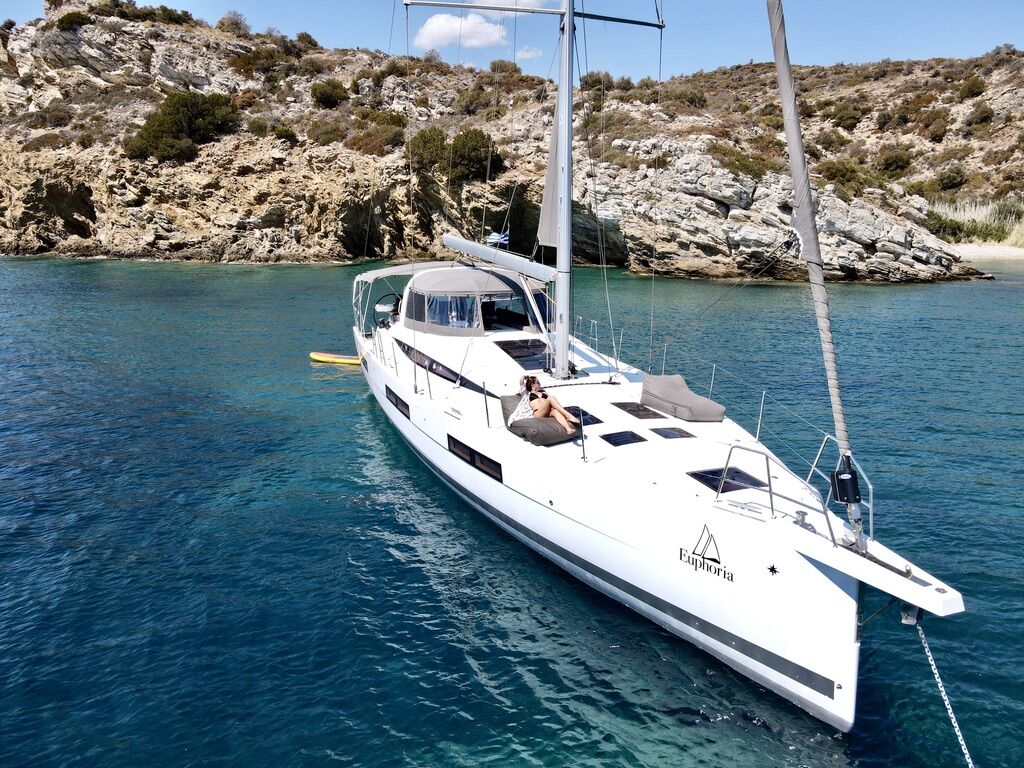 Jeanneau 60 – Sailing yacht