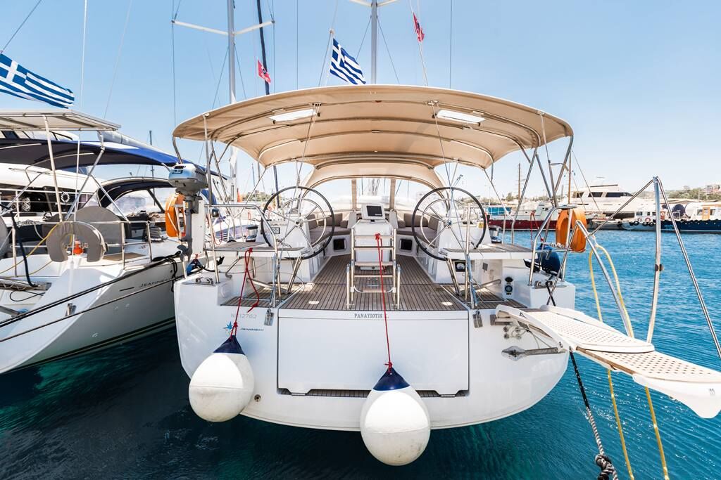 Jeanneau 54 – 5 + 1 cab. – Sailing yacht