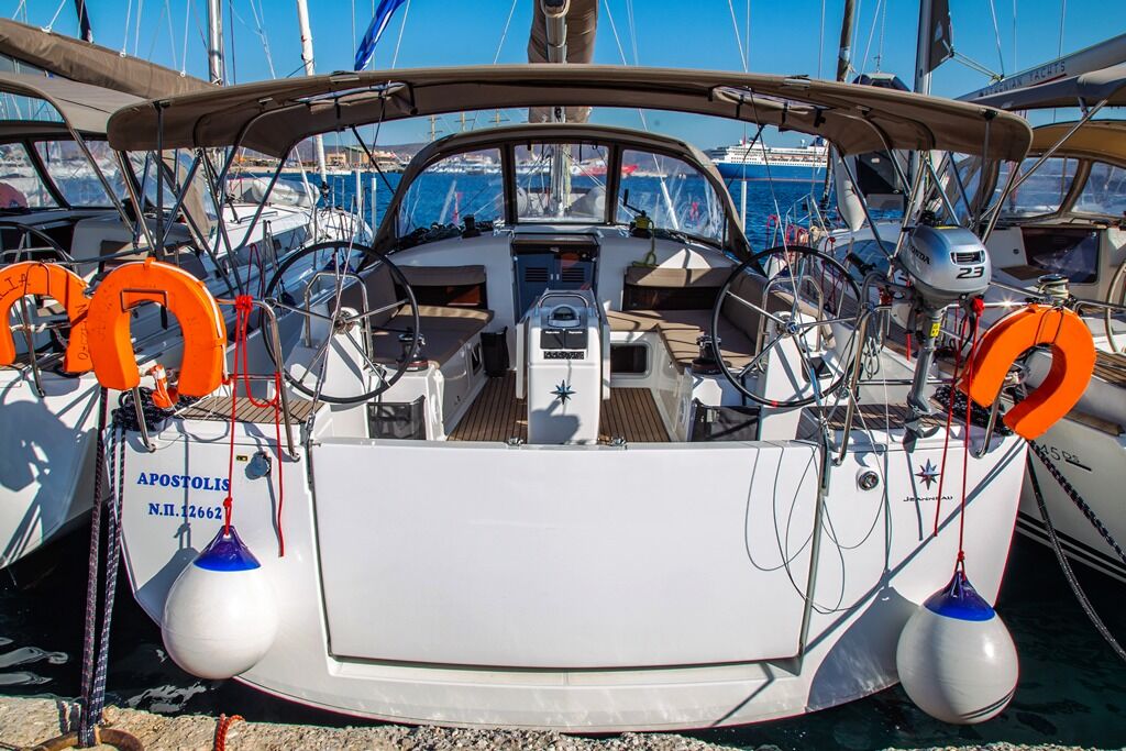 Sun Odyssey 440 – 4 cab. – Sailing yacht