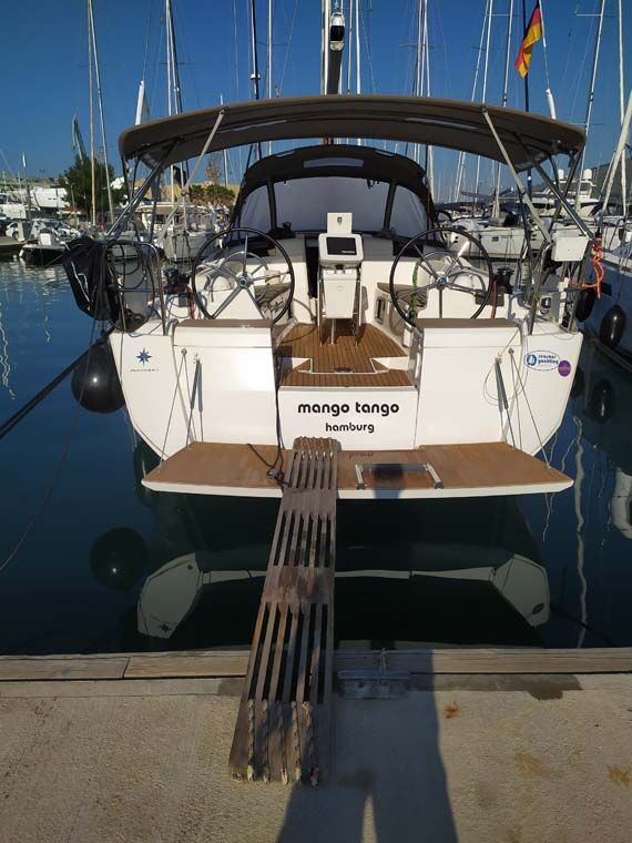 Sun Odyssey 419 – 3 cab. – Sailing yacht