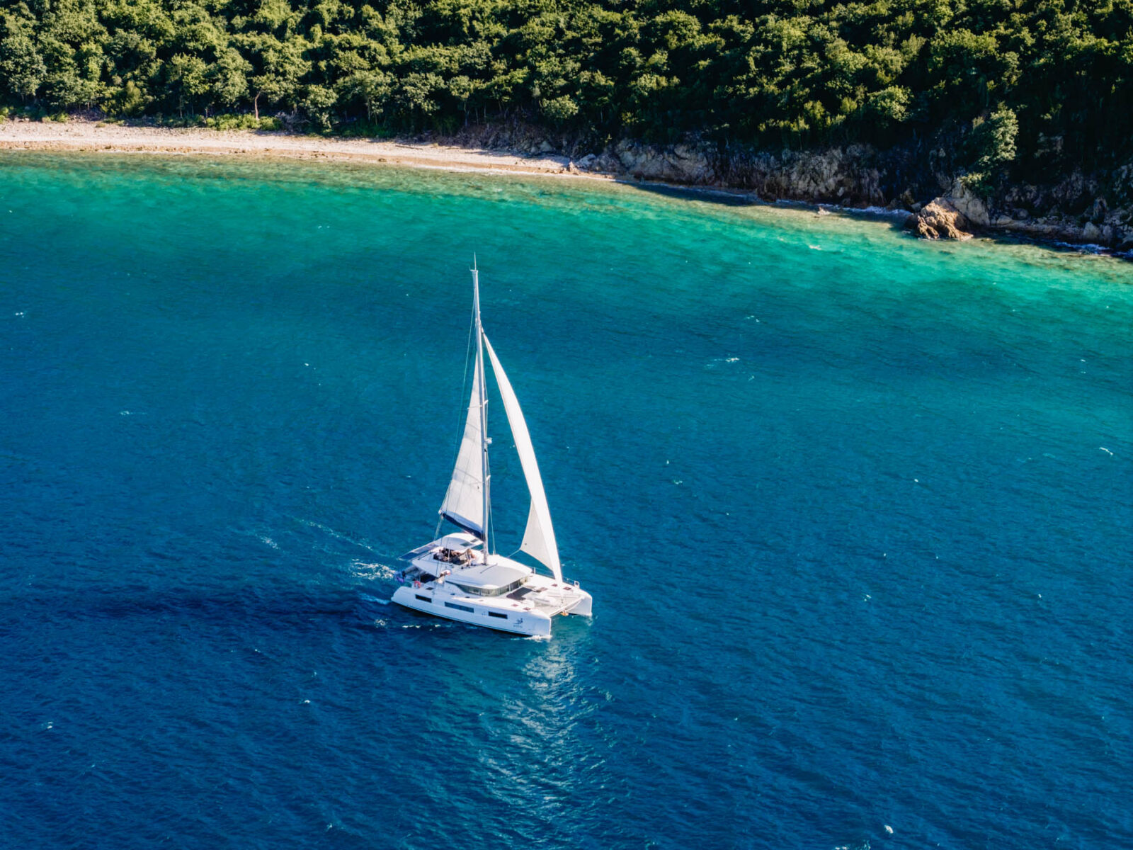 Lagoon 50 – 6 + 1 cab. – Catamaran
