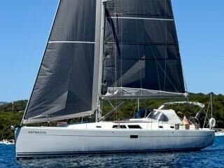 Hanse 430 E – Sailing yacht