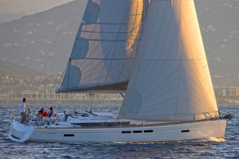 Sun Odyssey 519 – 5 + 1 cab. – Sailing yacht