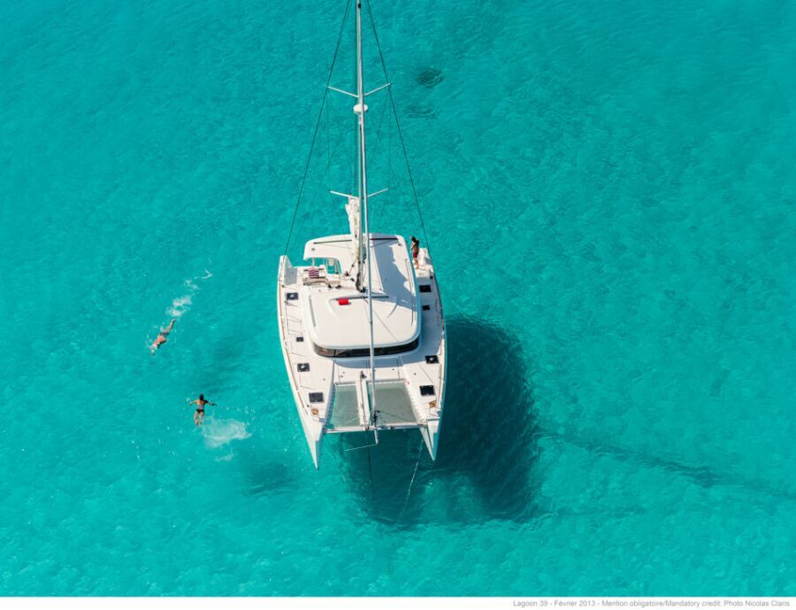 Lagoon 39 – 4 + 2 cab. – Catamaran