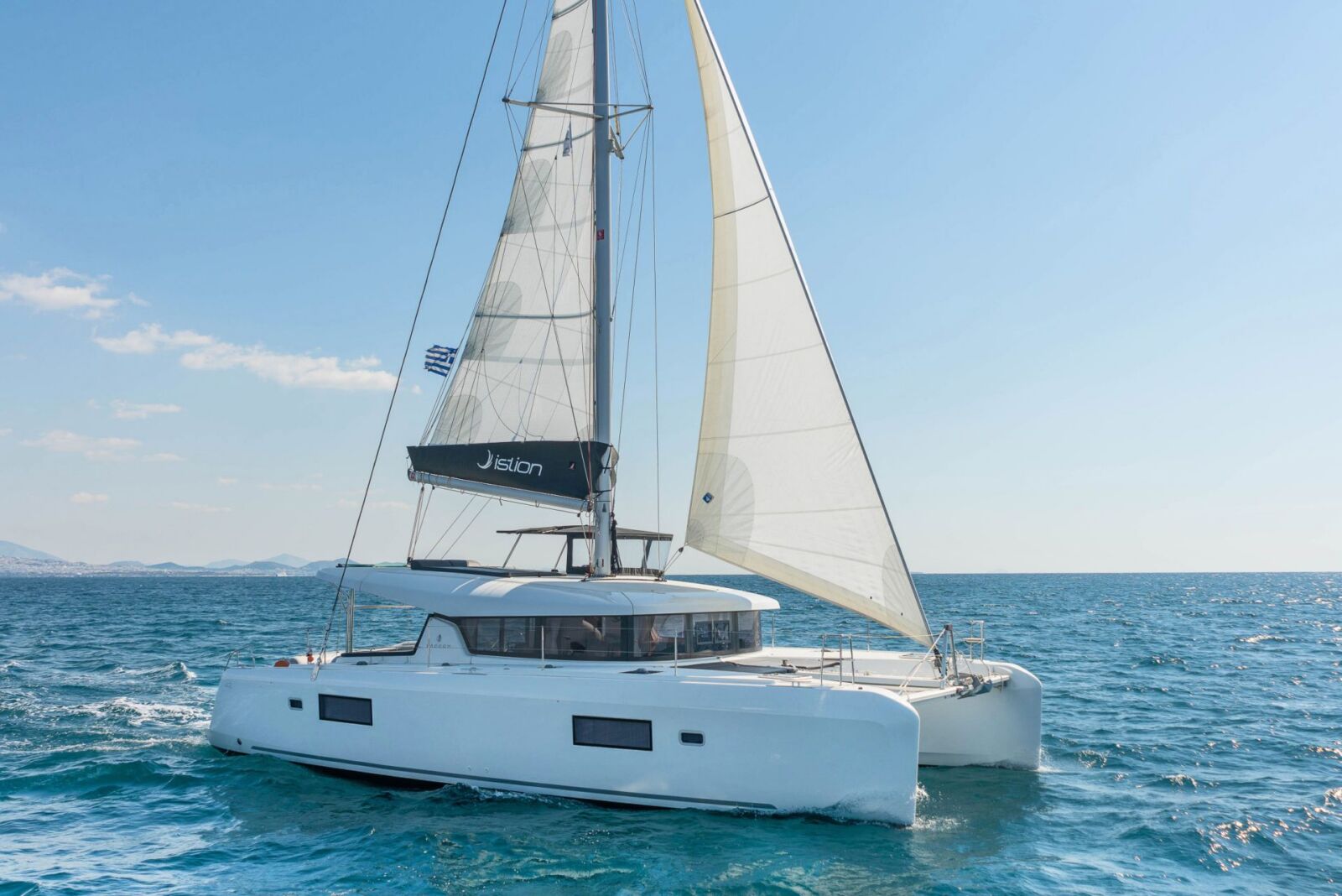 Lagoon 42 – 4 + 2 cab. – Catamaran