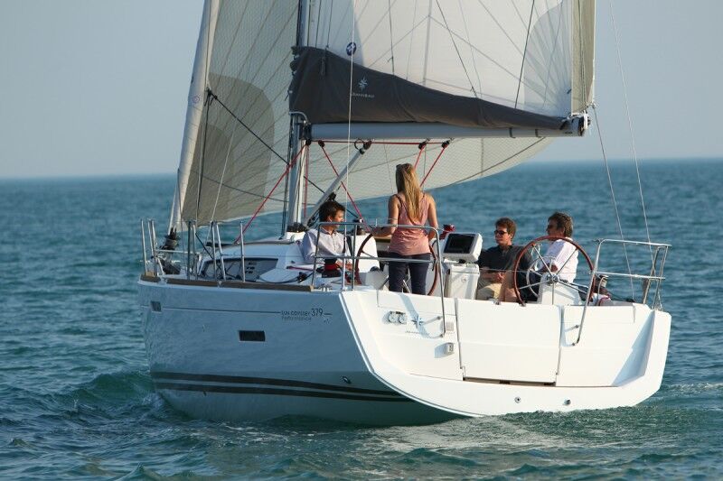 Sun Odyssey 379 – Sailing yacht