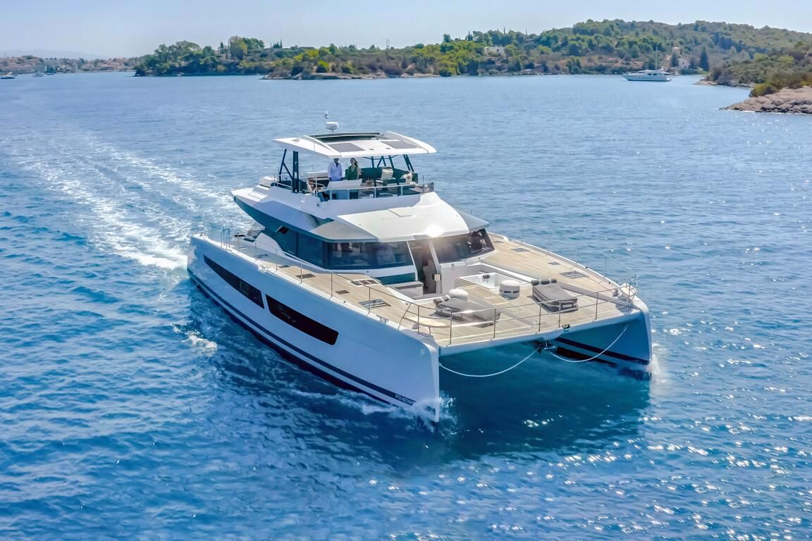 Fountaine Pajot Power 67 – Power catamaran