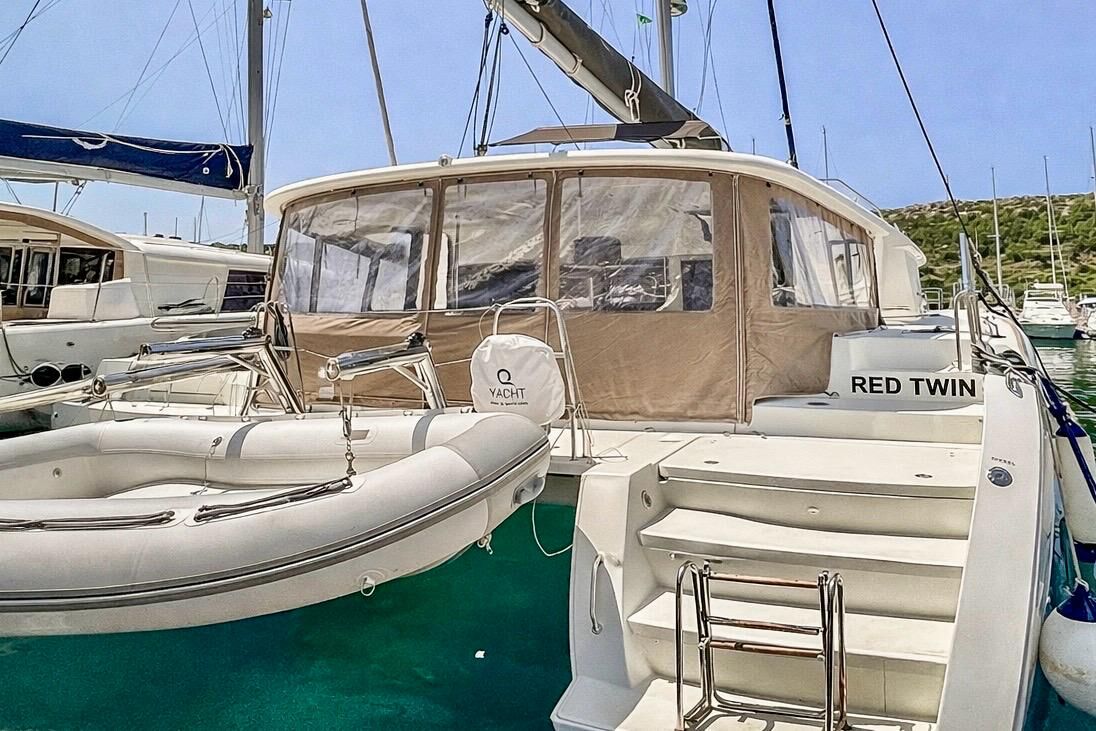 Lagoon 450 F – 4 + 2 cab. – Catamaran