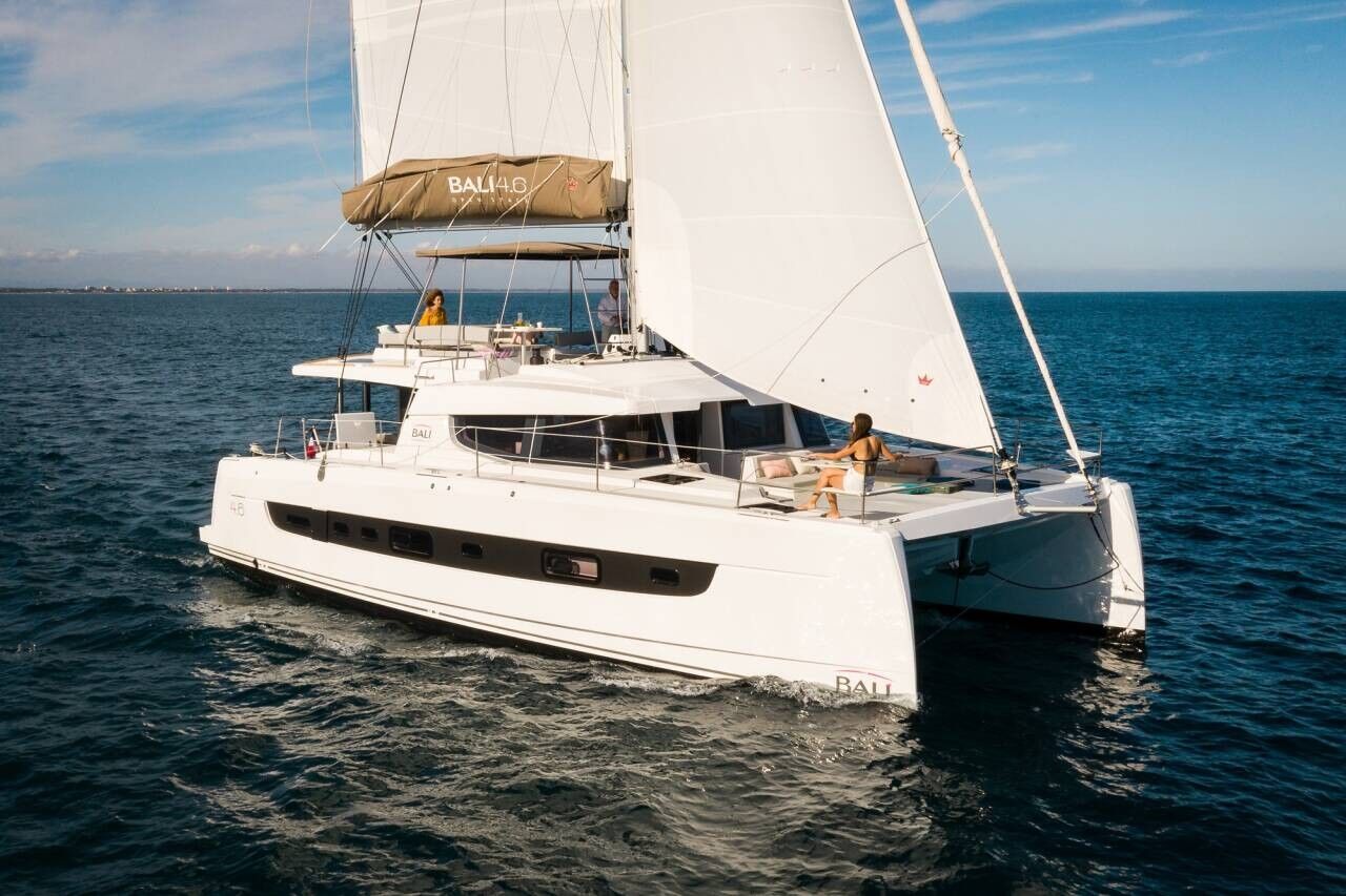 Bali 4.6 – 5 + 1 cab. – Catamaran