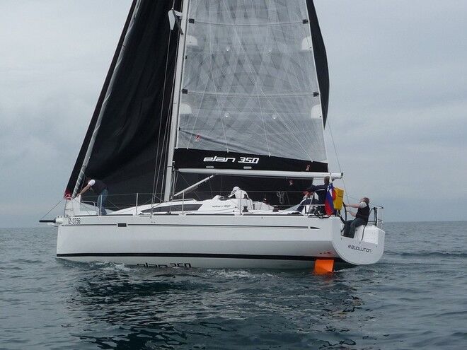 Elan 350 Performance – 3 cab. – Sailing yacht