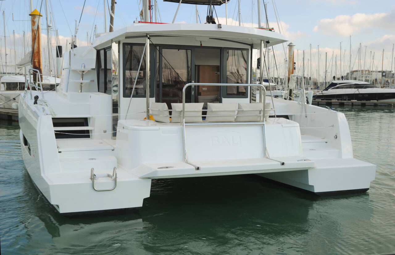 Bali 4.1 – 4 cab. – Catamaran