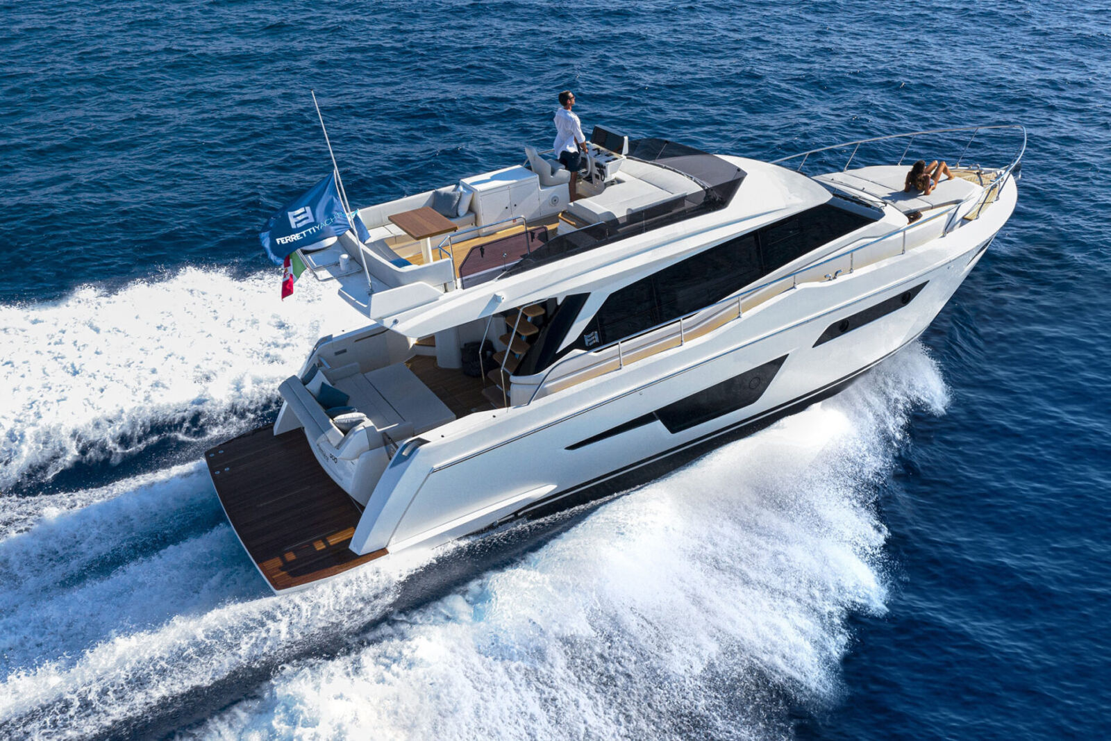 Ferretti Yachts 500 – 3 + 1 cab – Motor yacht