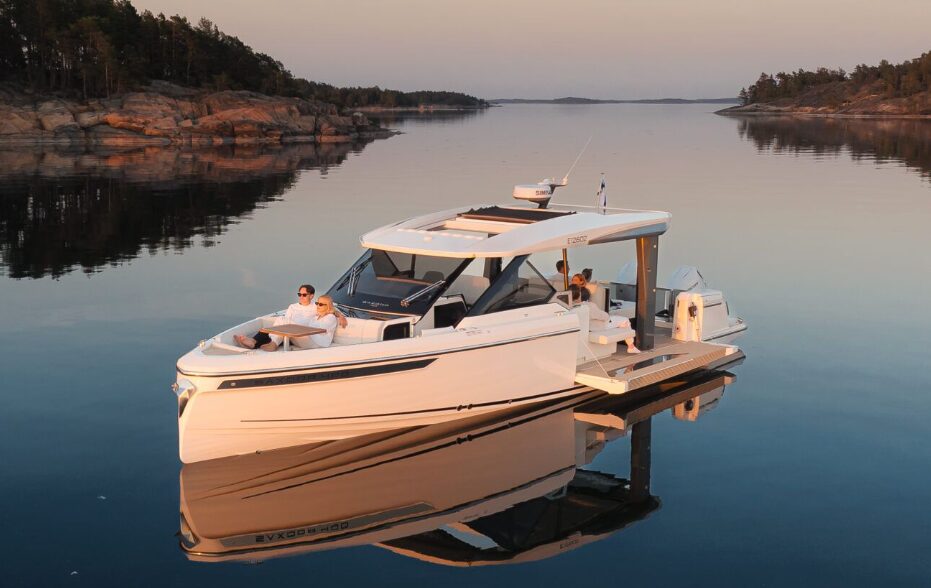 Saxdor 400 GTO – Motor boat