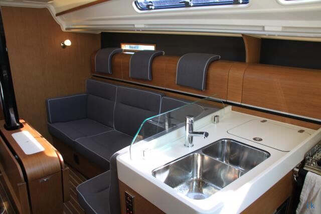 Dehler 38 – Sailing yacht