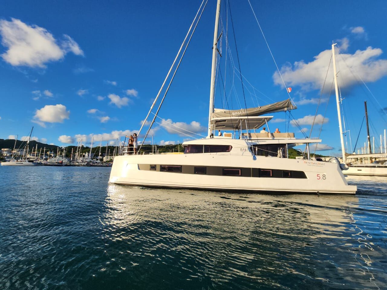 Bali 5.8 – 5 + 2 cab. – Catamaran