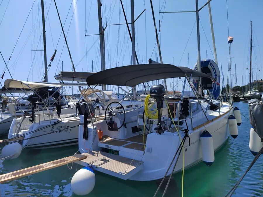 Sun Odyssey 349 – 3 cab. – Sailing yacht