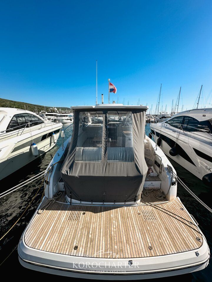 Bavaria SR41 – Motor yacht