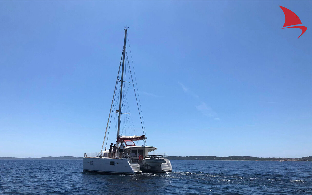 Lagoon 400 – 4 + 2 cab. – Catamaran