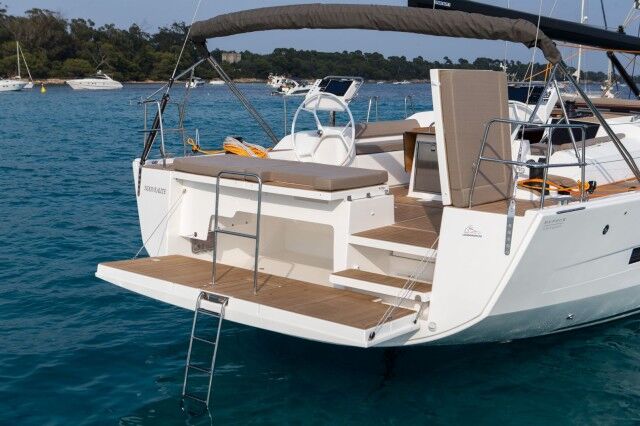 Dufour Exclusive 56 – 3 + 1 cab. – Sailing yacht