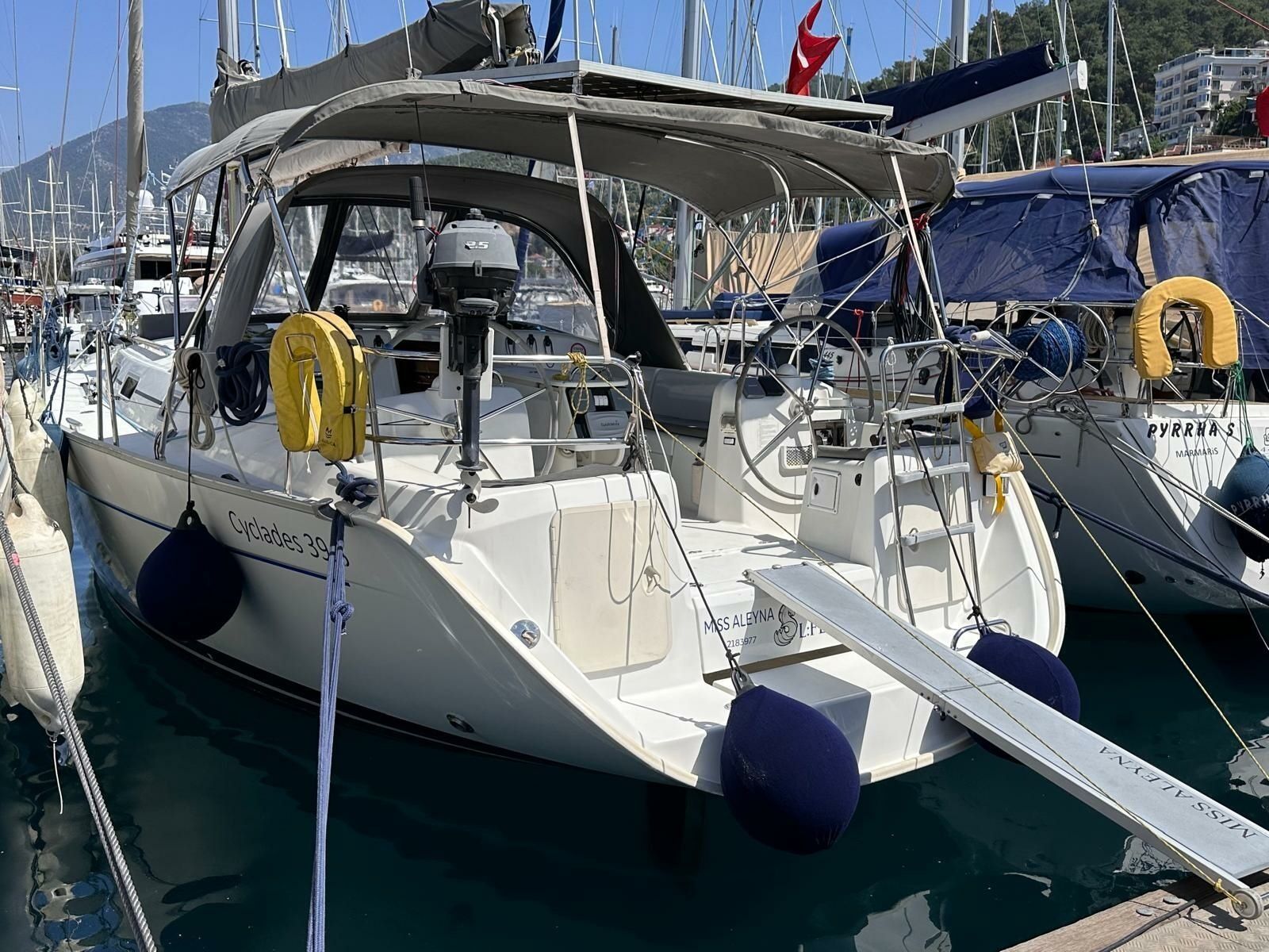 Cyclades 39.3 – Sailing yacht