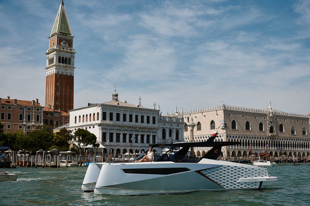 Dracan 42 – Motor yacht