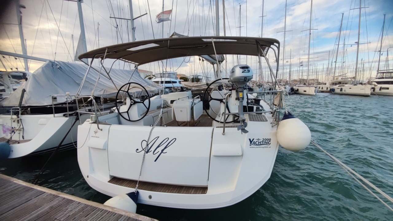 Sun Odyssey 519 – 5 cab. – Sailing yacht