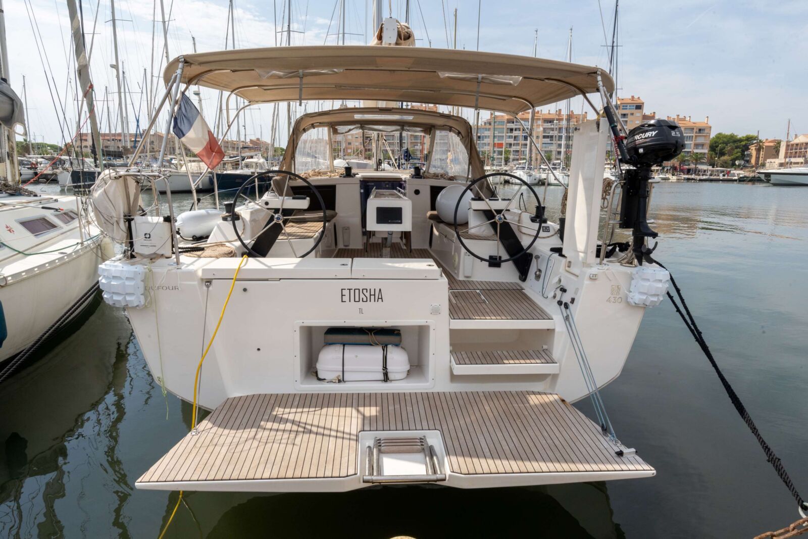 Dufour 430 – Sailing yacht