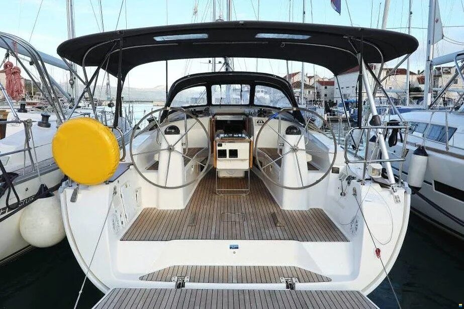 Bavaria Cruiser 40 – Sailing yacht