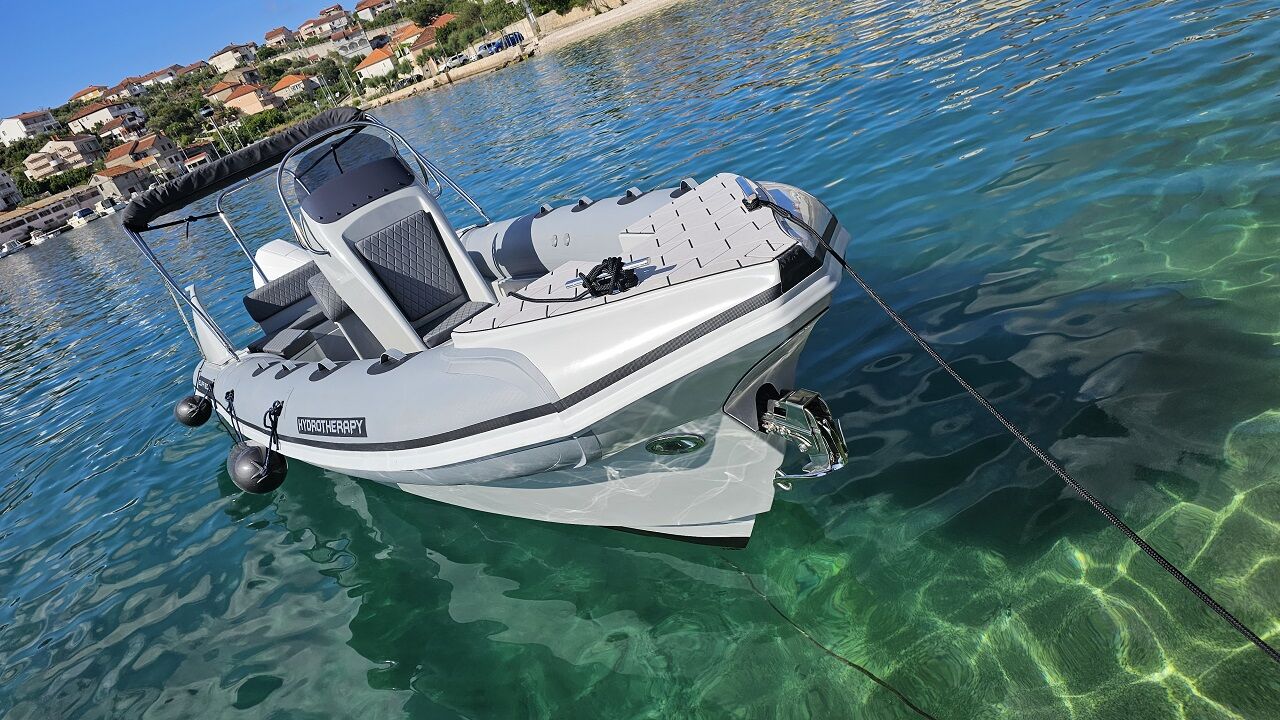 Bura 8.0 Step – Rubber boat (R.I.B.)
