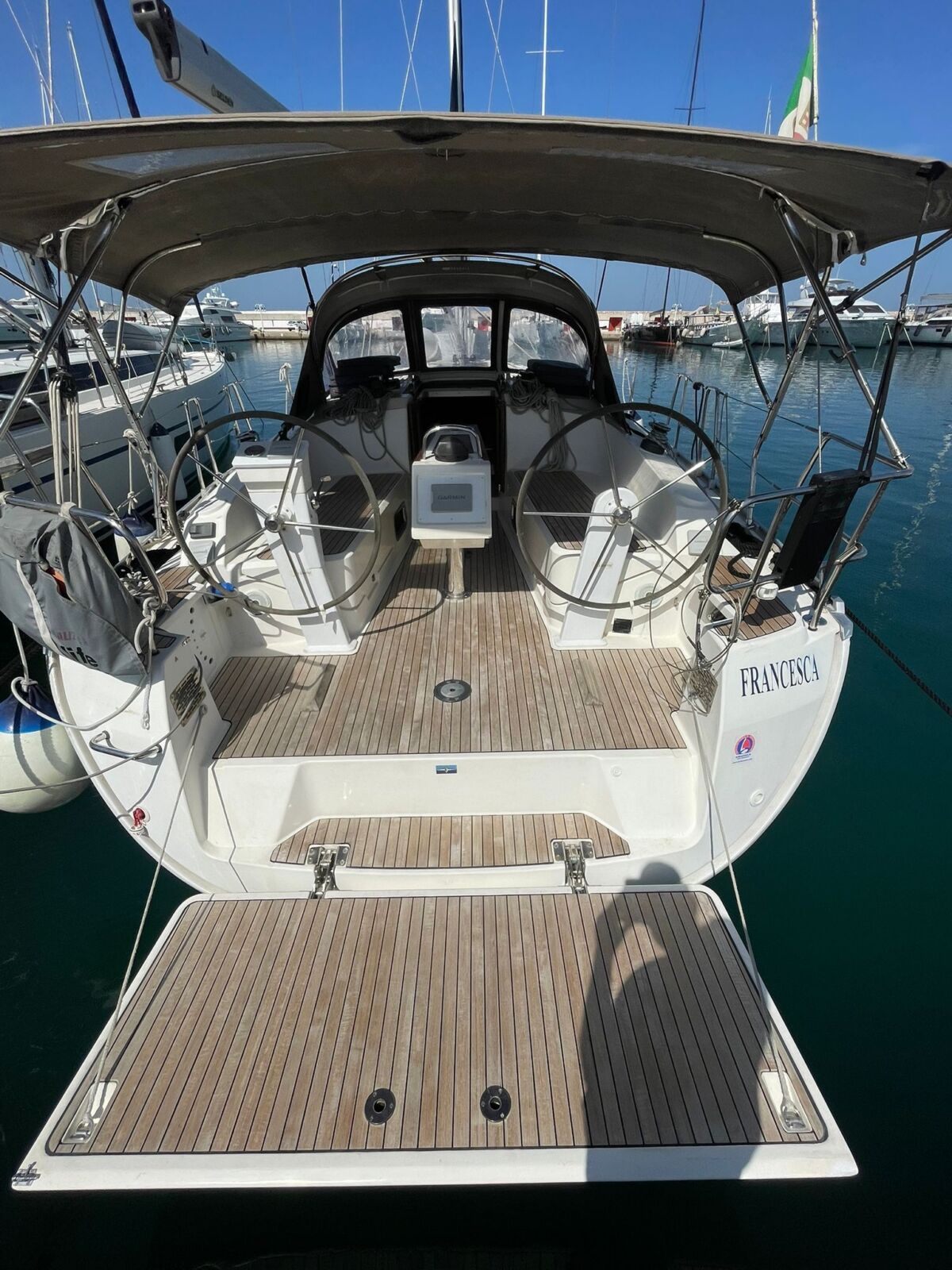 Bavaria Cruiser 37 – 3 cab. – Sailing yacht