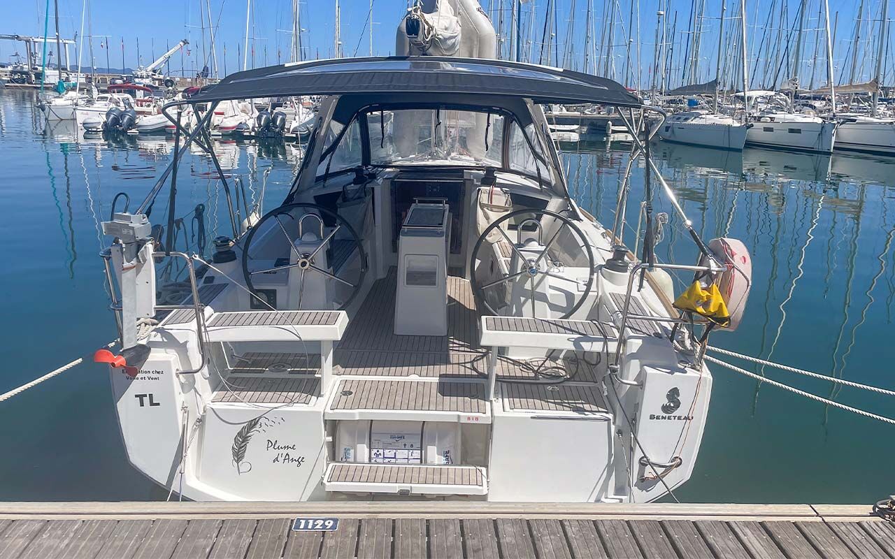 Oceanis 35.1 – Sailing yacht
