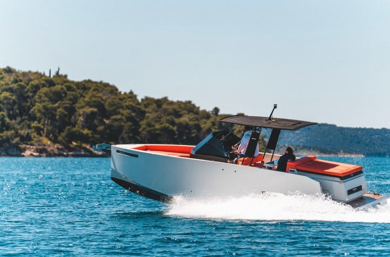 De Antonio D28 Open – Motor boat