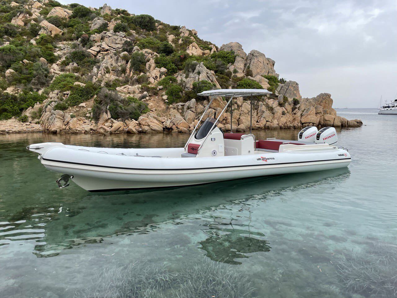 Altamarea Wave 27 GT – Rubber boat (R.I.B.)