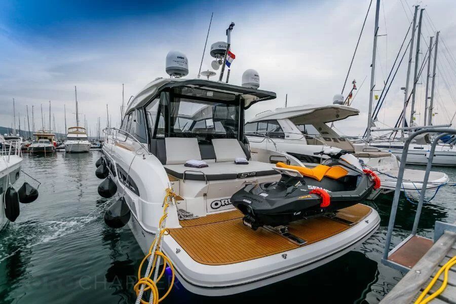 Bavaria S45 Coupe – Motor yacht
