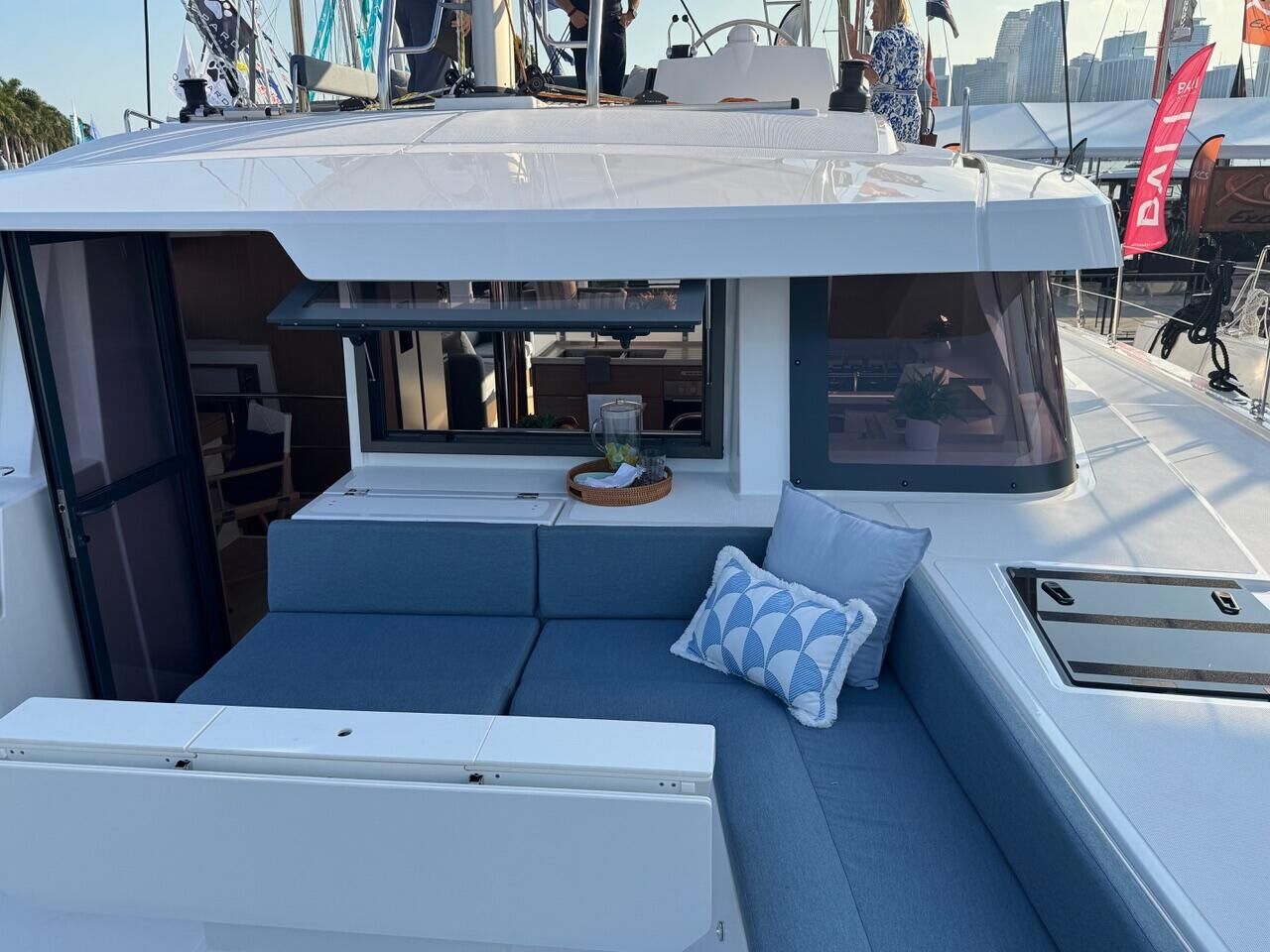 Bali 4.6 – 4 cab. OW – Catamaran